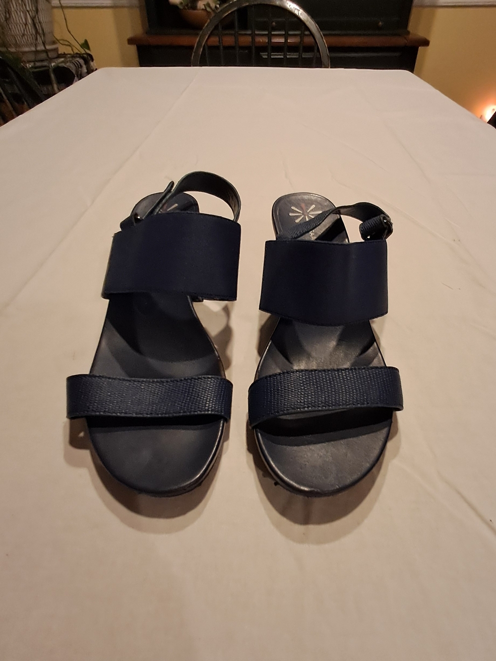 Isaac Mizrahi Navy Wide-Strap Comfort Sandals Size 8M
